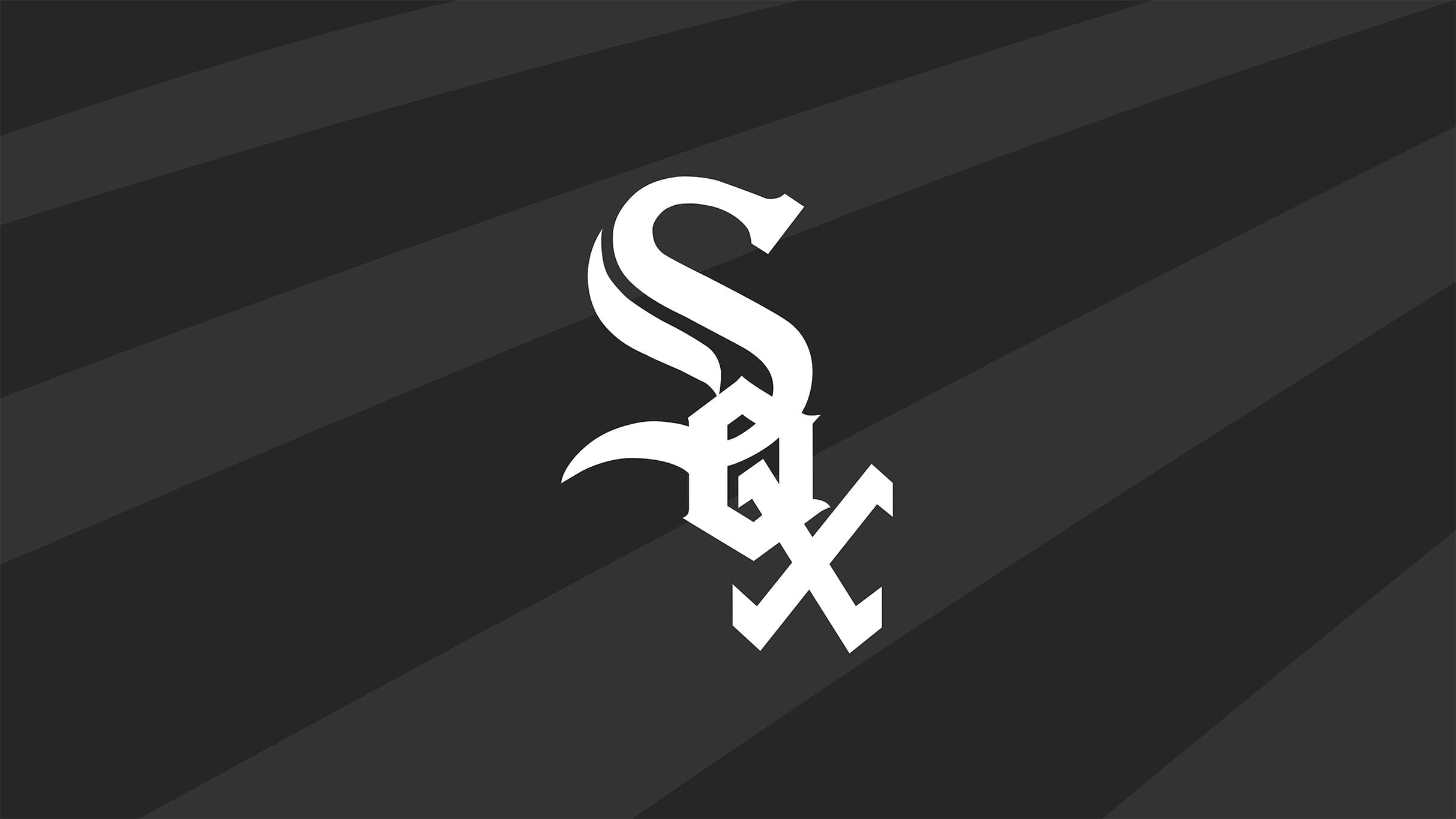 Chicago White Sox vs Los Angeles Dodgers: Legendary White Sox Organist Nancy Faust!