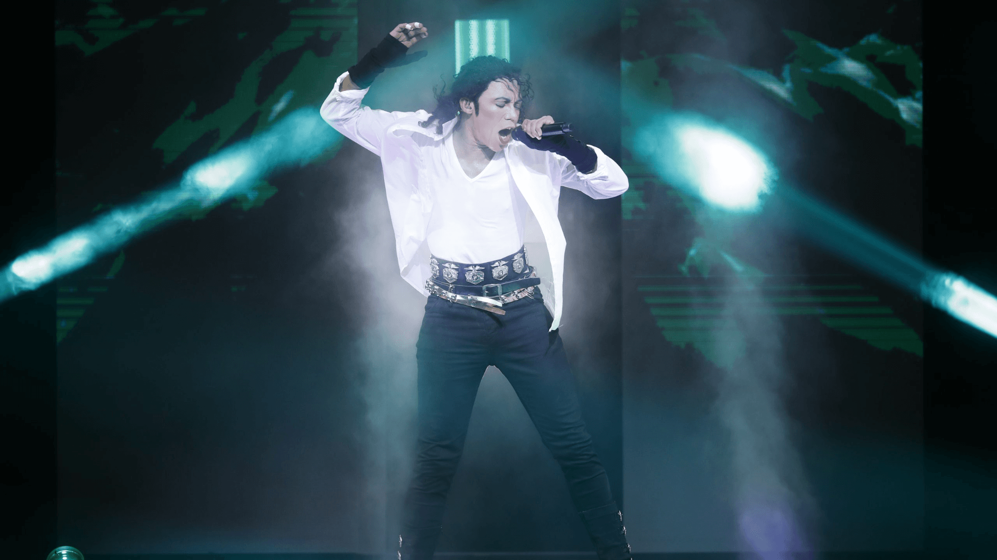 BEAT IT! - Premium Seats